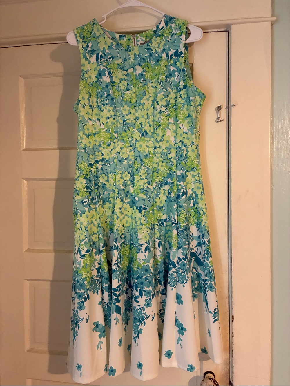Danny & Nicole Sleeveless Floral Midi Dress in Blue, Green & White